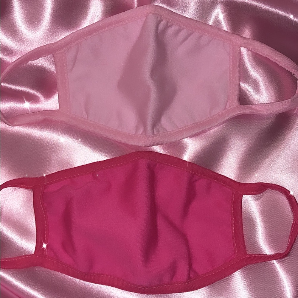 💜💕FREE💕💜 Get 1 free mask with any purchase